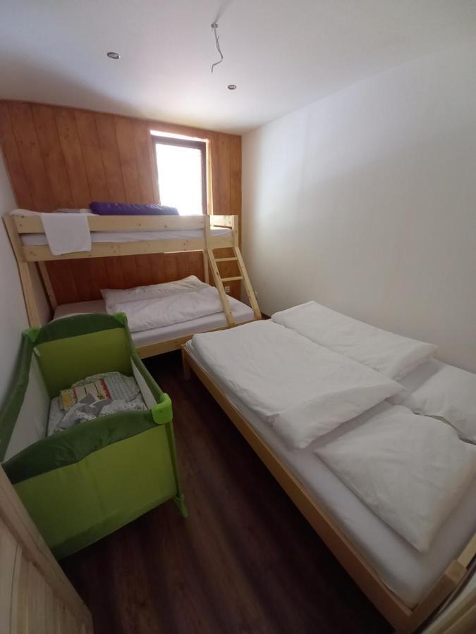 Milano S Vyrivkou A Terasou Apartment Kvakovce